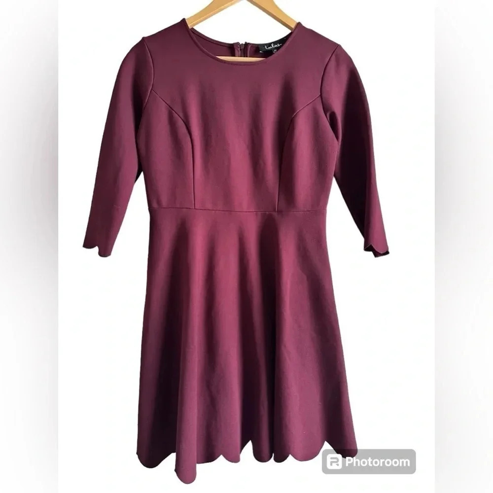Lulus Cumulonimbus Clouds mini Burgundy Skater Dress scalloped trim Sz M